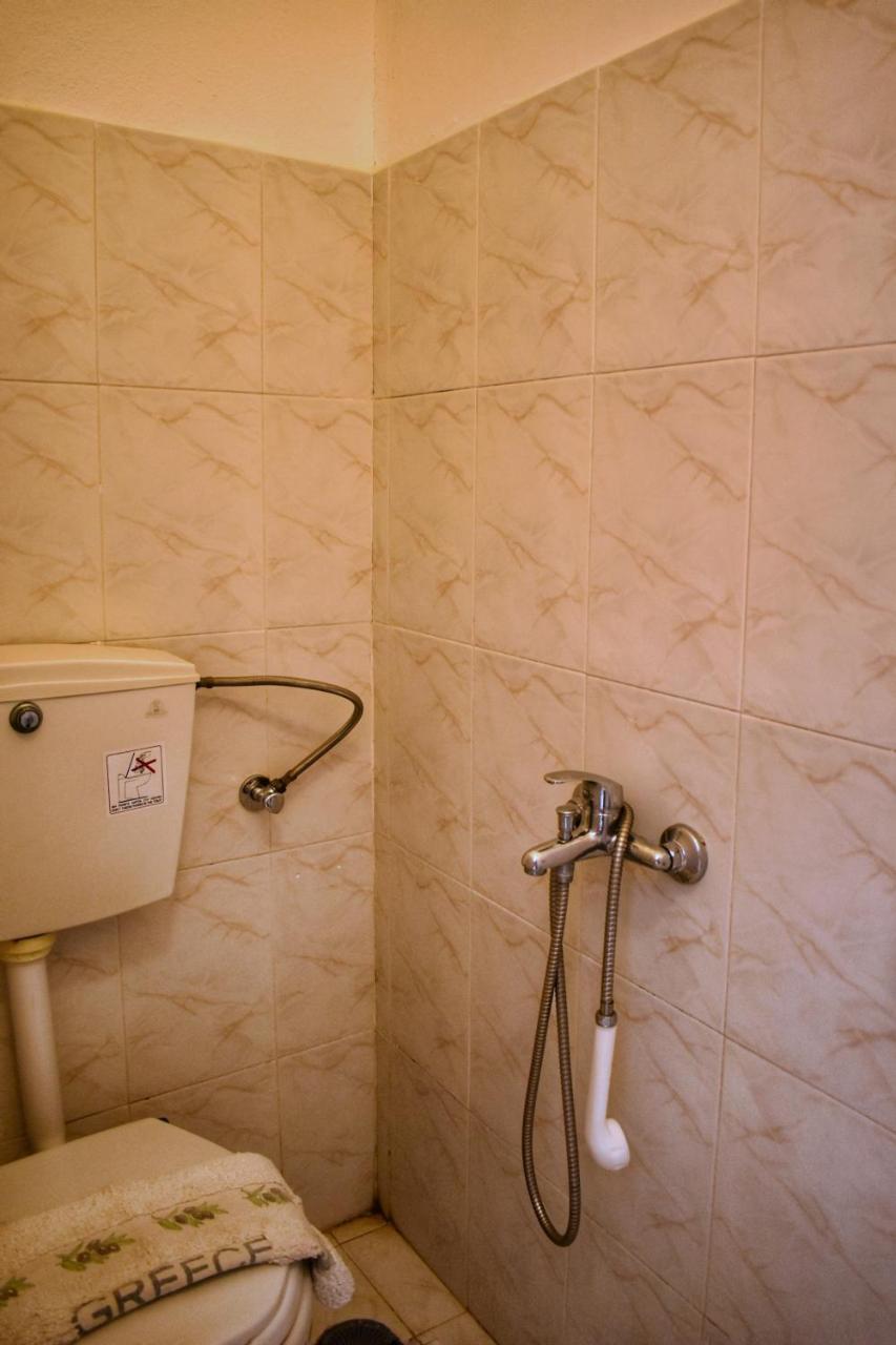 Alisahni Hotel Vari  Ngoại thất bức ảnh