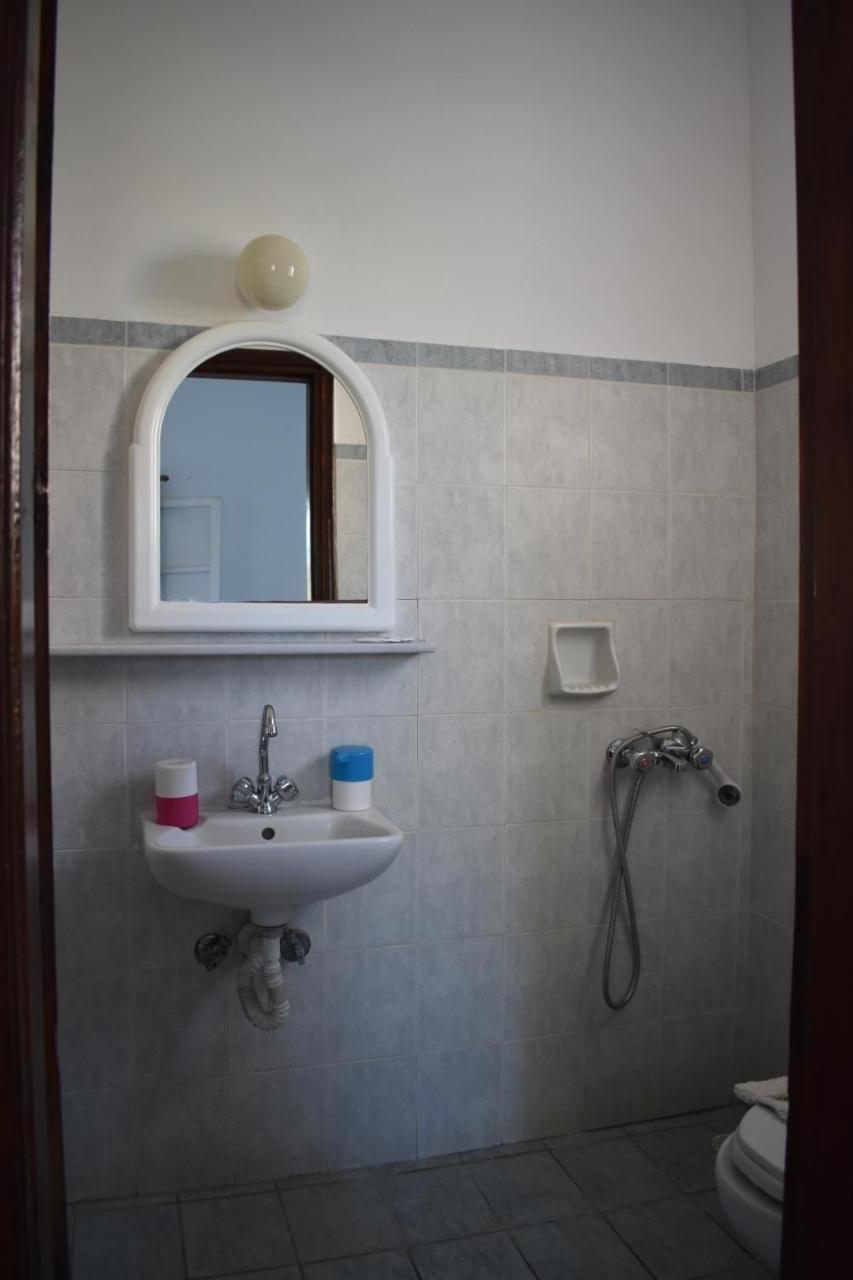 Alisahni Hotel Vari  Ngoại thất bức ảnh